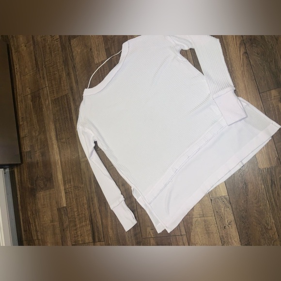North Shore White Long Sleeve Thermal Top boho free people Nwot fall casual - Picture 8 of 9